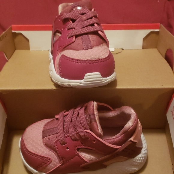 Huarache - Picture 3 of 3